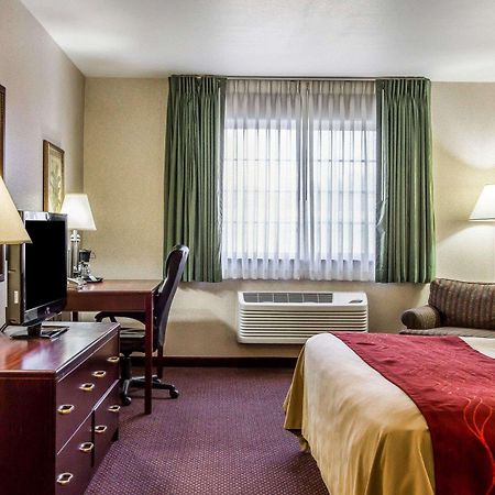 Quality Inn & Suites Fort Madison Near Hwy 61 Екстериор снимка