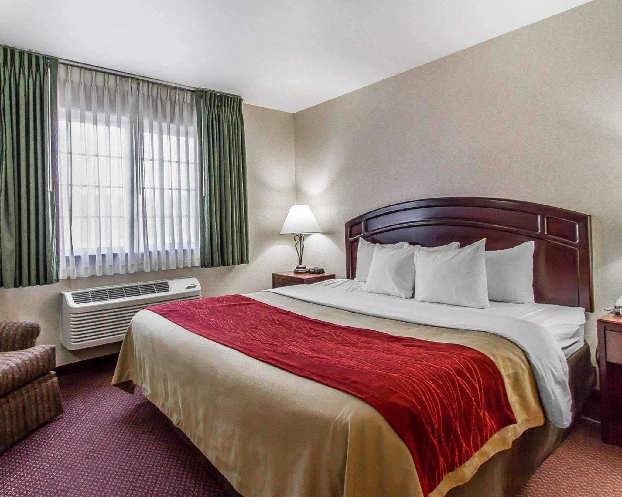 Quality Inn & Suites Fort Madison Near Hwy 61 Екстериор снимка