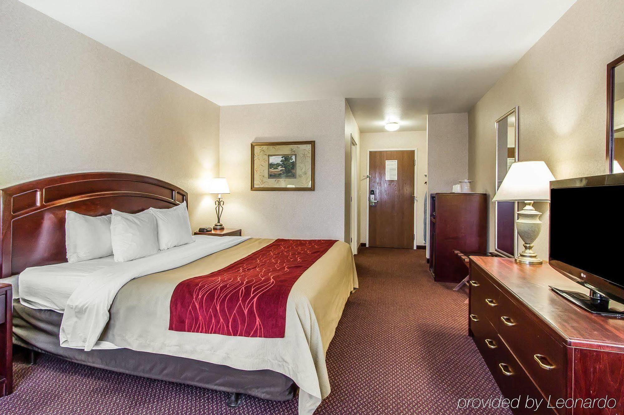 Quality Inn & Suites Fort Madison Near Hwy 61 Екстериор снимка