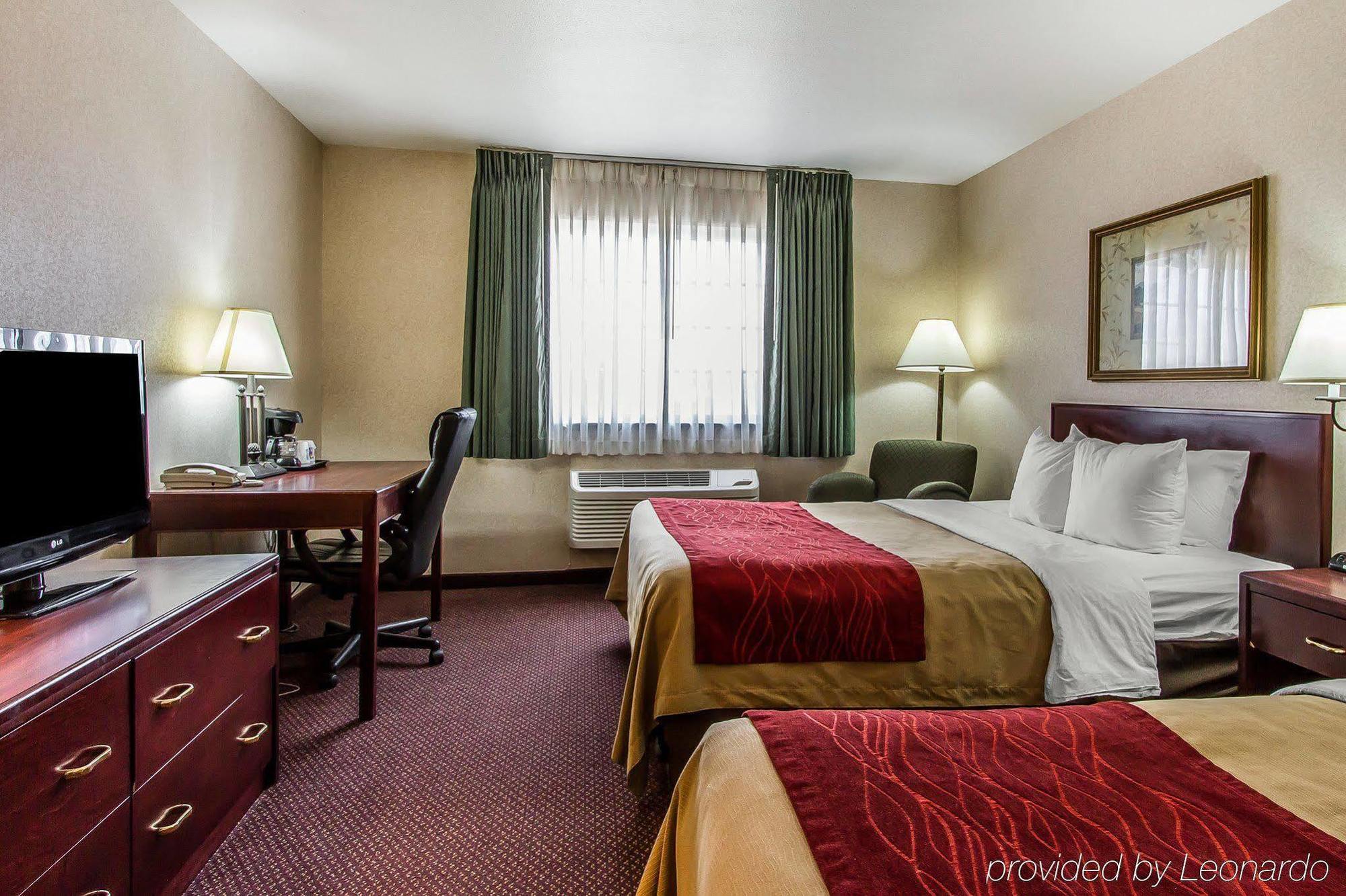 Quality Inn & Suites Fort Madison Near Hwy 61 Екстериор снимка