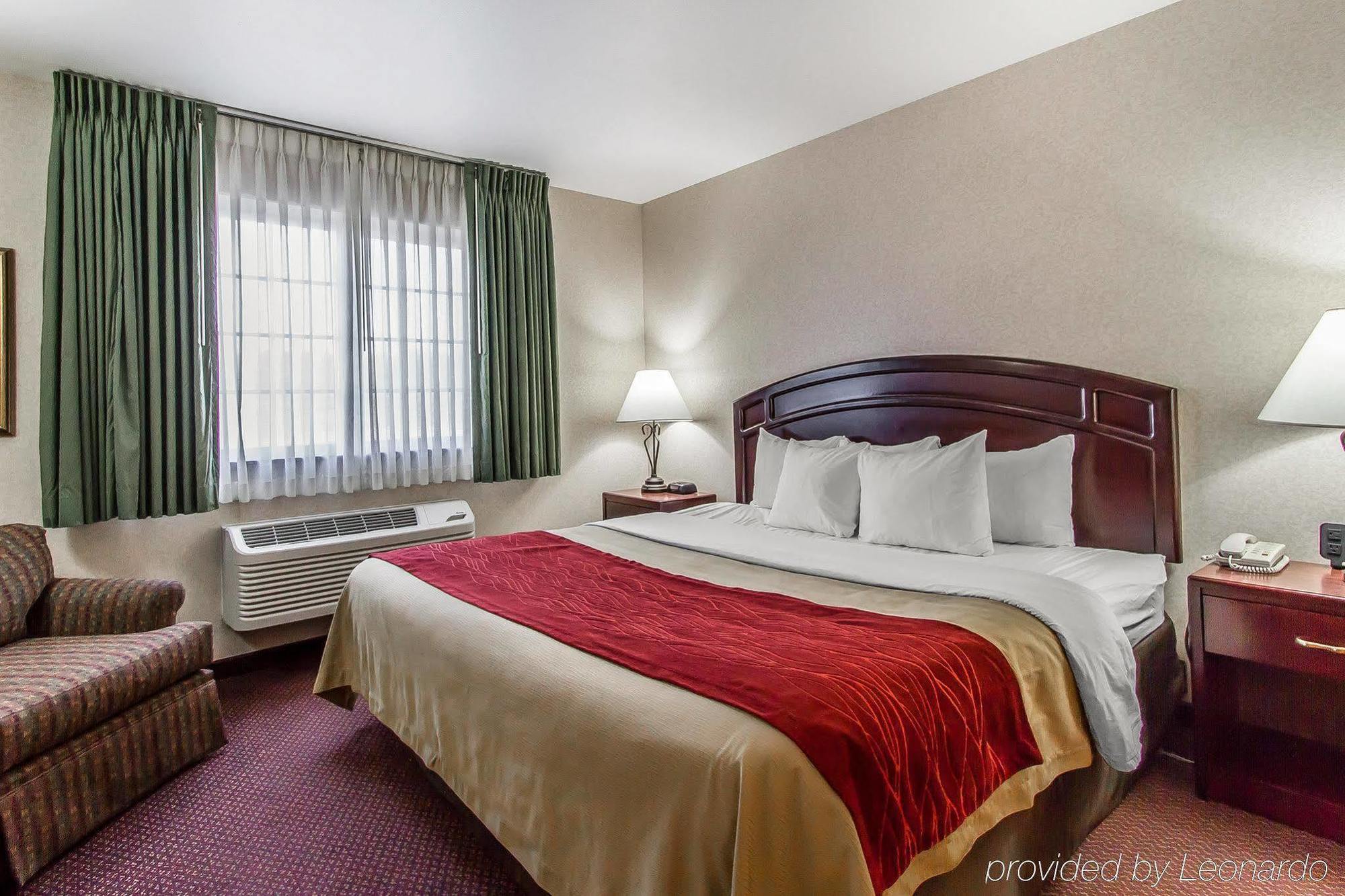 Quality Inn & Suites Fort Madison Near Hwy 61 Екстериор снимка